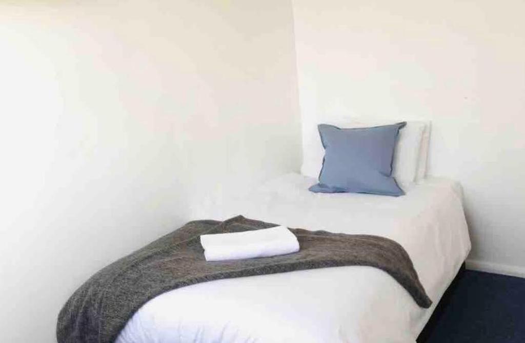 Arbnb Comfy Sleep Guest House Self Catering Private Bedrooms 60 Pound Per Night Per Person Londres Exterior foto