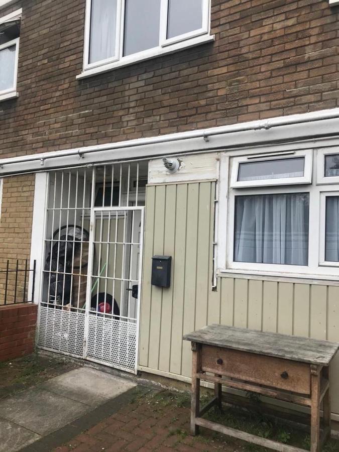 Arbnb Comfy Sleep Guest House Self Catering Private Bedrooms 60 Pound Per Night Per Person Londres Exterior foto